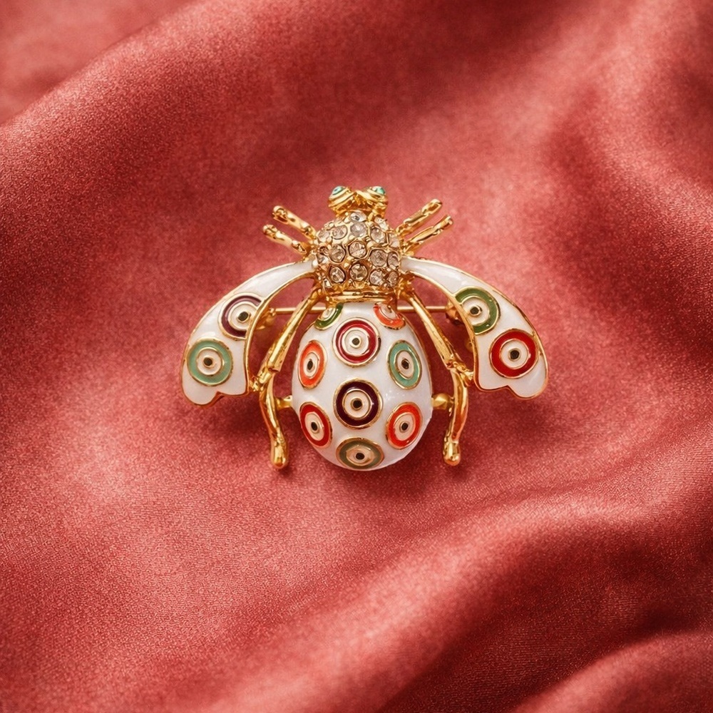 Vintage Bee White Gold Brooch